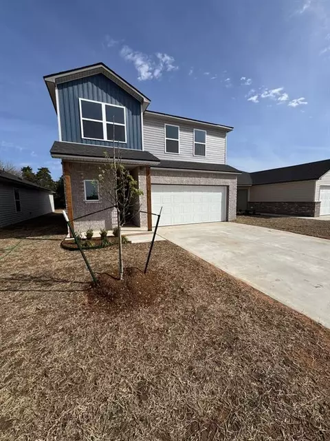 12017 SW 34 St, Yukon, OK 73099