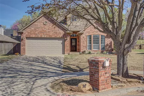 313 Victory Ct, Norman, OK 73072