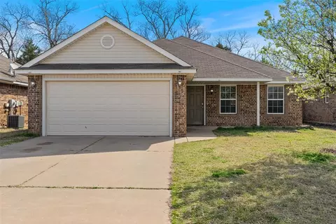 2114 Bradford Cir, Newcastle, OK 73065