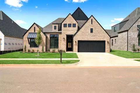 15633 Stillmeadows Dr, Edmond, OK 73013