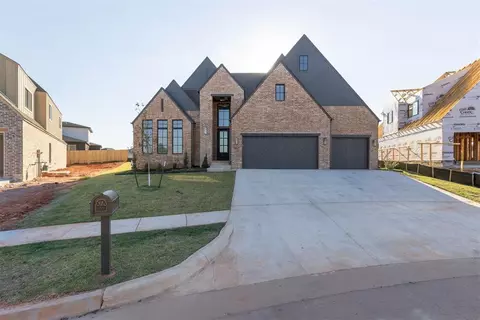 15621 Flora Ave, Edmond, OK 73013