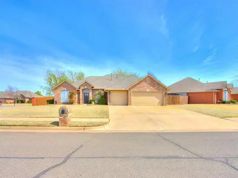 2701 Richland Ave, Edmond, OK 73012