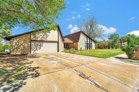 816 Rosehaven Dr, Altus, OK 73521 photo 3