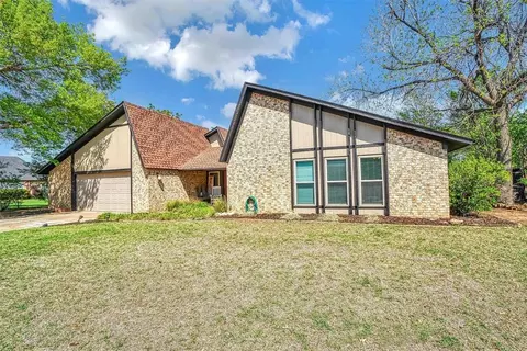 816 Rosehaven Dr, Altus, OK 73521 photo 2