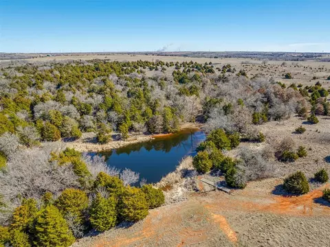 S Broadway Street, Mulhall, OK 73063