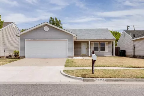 15508 Acacia Rd, Oklahoma City, OK 73170
