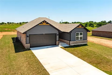 1933 Olive Ave, Tuttle, OK 73089 photo 5