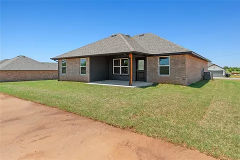 1933 Olive Ave, Tuttle, OK 73089 photo 29