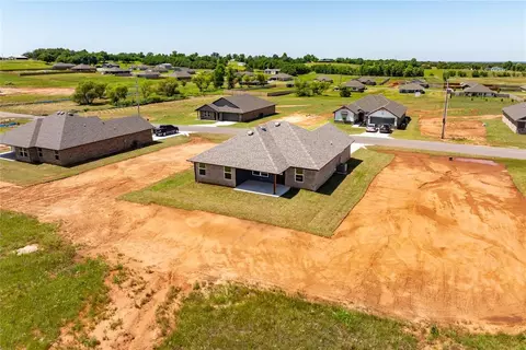 1933 Olive Ave, Tuttle, OK 73089 photo 35