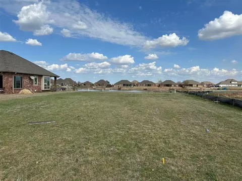 6208 Blackwood Blvd, Oklahoma City, OK 73132