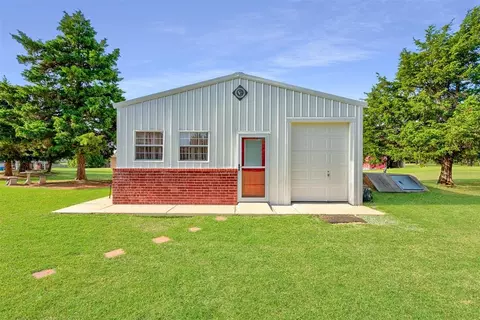 407 Heather Ln, Tuttle, OK 73089 photo 2