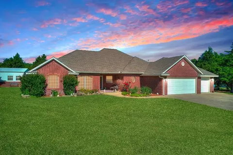 407 Heather Ln, Tuttle, OK 73089