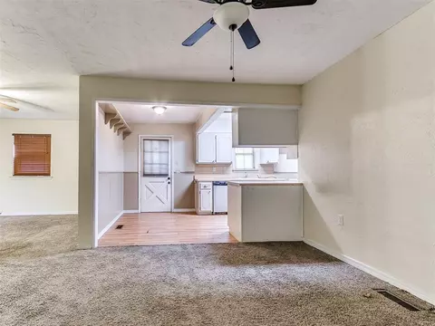 701 SW 1st St, Tuttle, OK 73089 photo 14