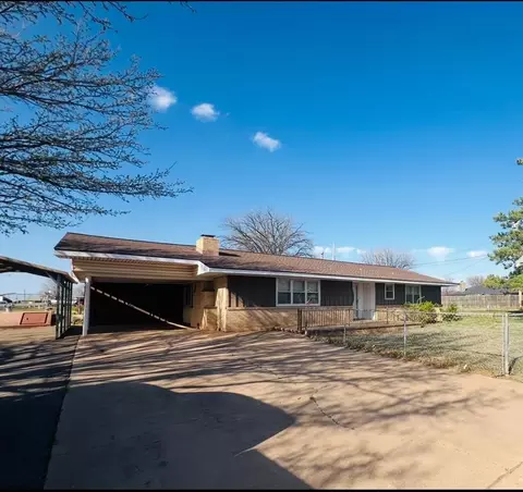201 Iowa Ave, Sayre, OK 73662