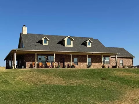 29605 Reuter Rd W, Hinton, OK 73047