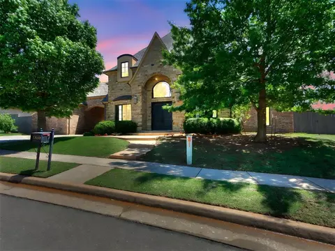17412 Hawks View Ct, Edmond, OK 73012