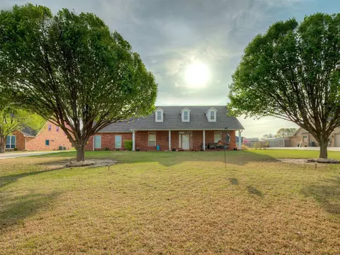 119 Lake Shore Dr, Shawnee, OK 74804