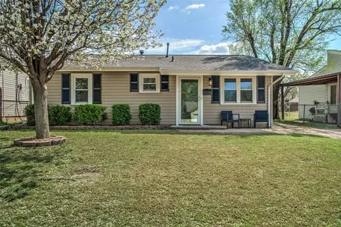 124 W Clegern Ave, Edmond, OK 73003
