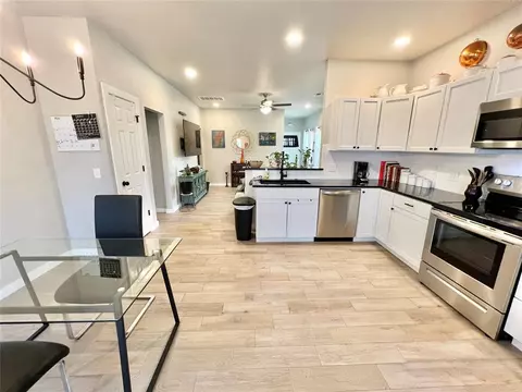 702 E Grant Ave, Guthrie, OK 73044 photo 10