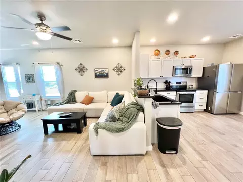 702 E Grant Ave, Guthrie, OK 73044 photo 5