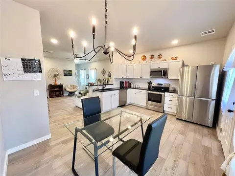 702 E Grant Ave, Guthrie, OK 73044 photo 9