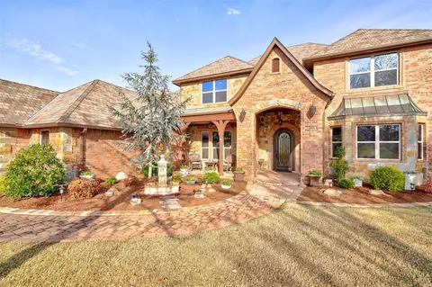 1900 Quail Creek Dr, Norman, OK 73026