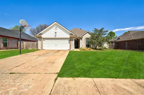 4005 Sparkle St, Norman, OK 73072