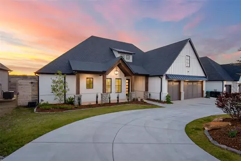 1417 Sadie Creek Rd, Edmond, OK 73034