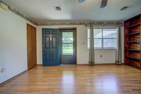 6706 E Cedar Lane Rd, Norman, OK 73026 photo 3
