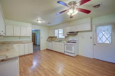 6706 E Cedar Lane Rd, Norman, OK 73026 photo 6