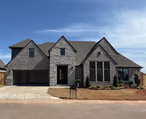 3916 Stone Hollow Ln, Edmond, OK 73034