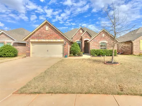 3801 Presidio Cir, Norman, OK 73072