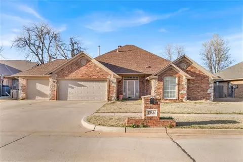 7921 NW 48th St, Bethany, OK 73008