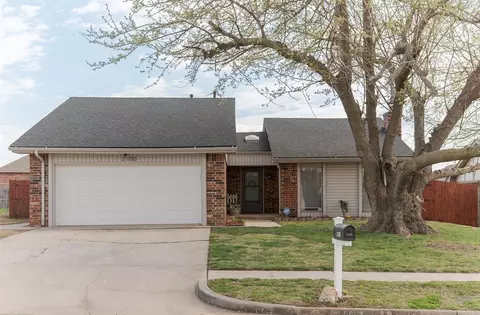 2700 Richardson Dr, Norman, OK 73071