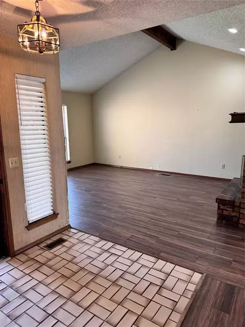 1754 N Lionsgate Cir, Bethany, OK 73008 photo 3