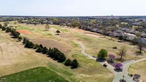 545 E Oak Pl, Edmond, OK 73025 photo 30
