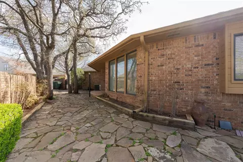 545 E Oak Pl, Edmond, OK 73025 photo 34