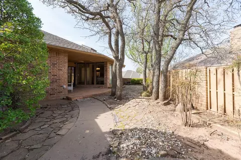 545 E Oak Pl, Edmond, OK 73025 photo 35