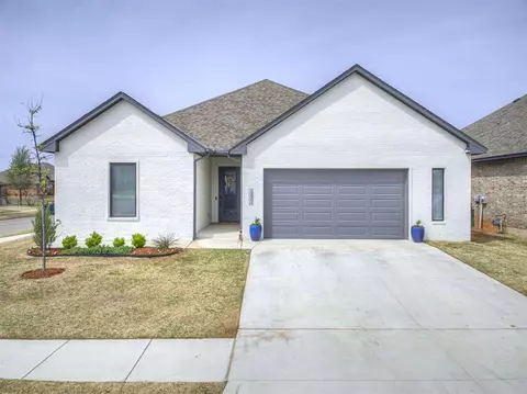 15901 Palermo Dr, Edmond, OK 73013