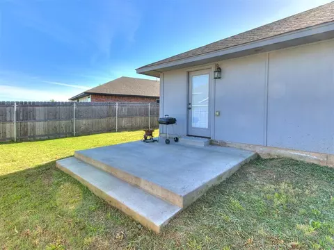 3721 Central Park Dr, Moore, OK 73160 photo 43