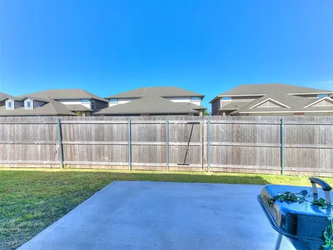 3721 Central Park Dr, Moore, OK 73160 photo 41