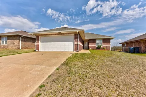 929 NE 84th St, Oklahoma City, OK 73114