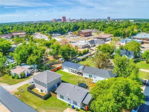 426 E Symmes St, Norman, OK 73071 photo 3