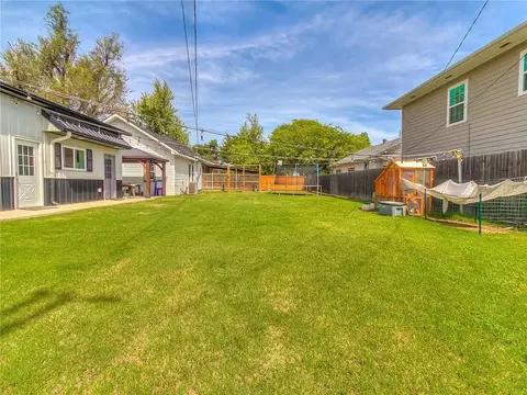 426 E Symmes St, Norman, OK 73071 photo 15
