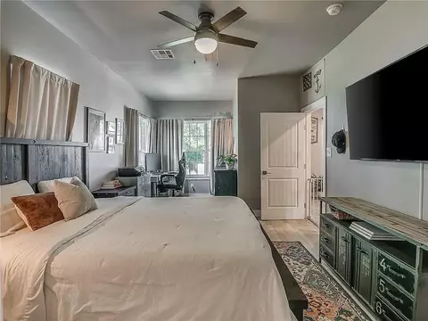 426 E Symmes St, Norman, OK 73071 photo 9