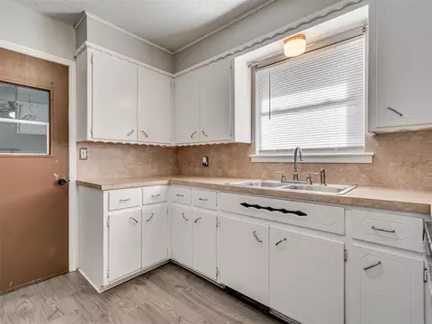 111 E Larry Rd, Shawnee, OK 74804 photo 16