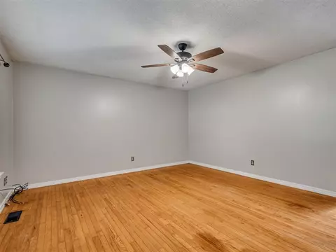 111 E Larry Rd, Shawnee, OK 74804 photo 14