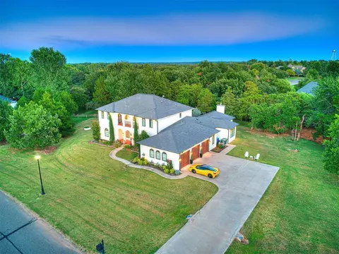 3000 Perth Dr, Edmond, OK 73013 photo 2