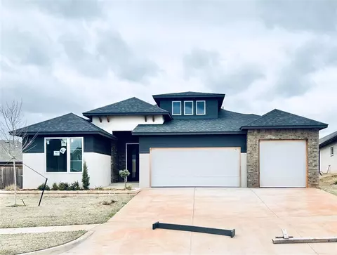 7313 NW 158th St, Edmond, OK 73013