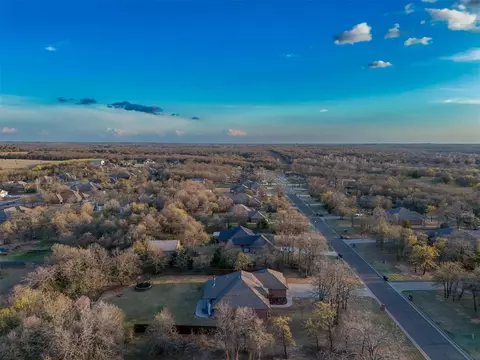 9140 Megans Way, Mcloud, OK 74851 photo 3